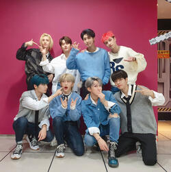 Stray Kids